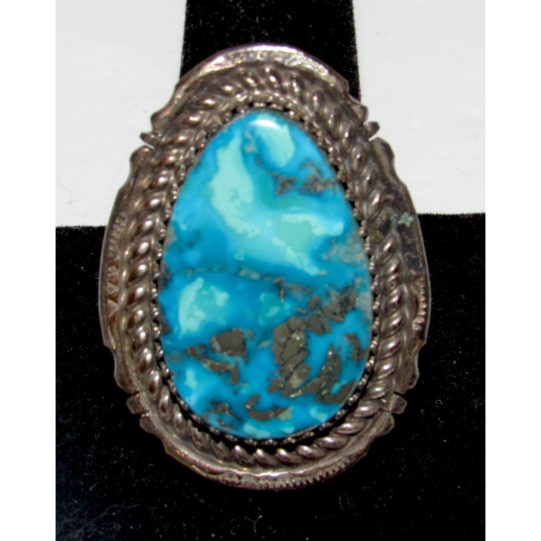 Navajo jewelry, Zuni Jewelry, Old Pawn Navajo, Old Pawn Zuni, Navajo Turquoise Rings, Navajo turquoise jewelry, Zuni turquoise jewelry, American Indian Jewelry, Navajo Bracelets, Zuni Bracelets, Navajo Rings, Zuni Rings, Old Pawn jewelry, Navajo Necklaces, Zuni Necklace