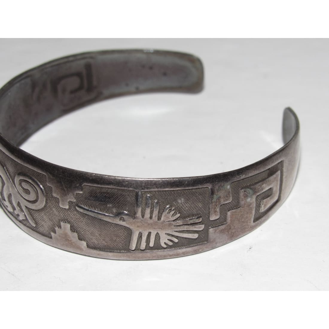 Navajo jewelry, Zuni Jewelry, Old Pawn Navajo, Old Pawn Zuni, Navajo Turquoise Rings, Navajo turquoise jewelry, Zuni turquoise jewelry, American Indian Jewelry, Navajo Bracelets, Zuni Bracelets, Navajo Rings, Zuni Rings, Old Pawn jewelry, Navajo Necklaces, Zuni Necklace