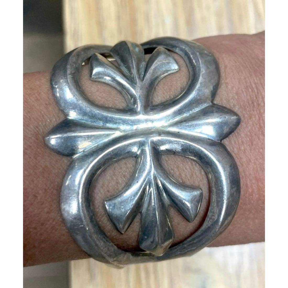 Navajo jewelry, Zuni Jewelry, Old Pawn Navajo, Old Pawn Zuni, Navajo Turquoise Rings, Navajo turquoise jewelry, Zuni turquoise jewelry, American Indian Jewelry, Navajo Bracelets, Zuni Bracelets, Navajo Rings, Zuni Rings, Old Pawn jewelry, Navajo Necklaces, Zuni Necklace