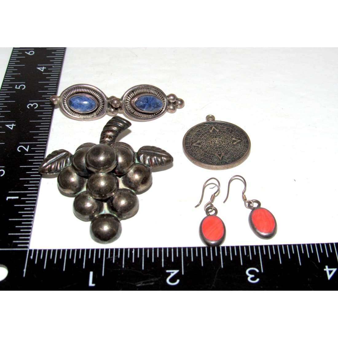 Navajo jewelry, Zuni Jewelry, Old Pawn Navajo, Old Pawn Zuni, Navajo Turquoise Rings, Navajo turquoise jewelry, Zuni turquoise jewelry, American Indian Jewelry, Navajo Bracelets, Zuni Bracelets, Navajo Rings, Zuni Rings, Old Pawn jewelry, Navajo Necklaces, Zuni Necklace