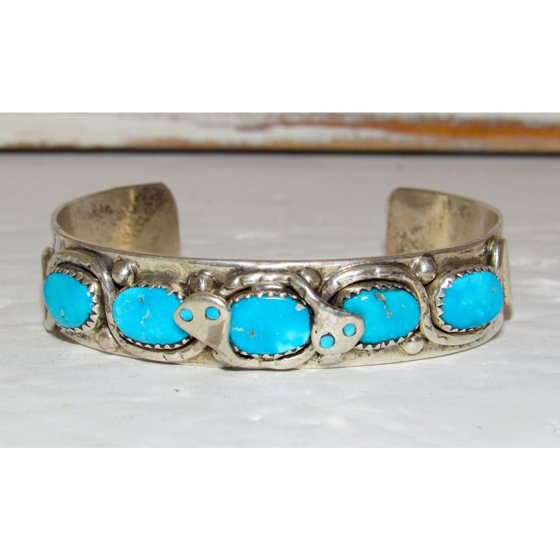 Navajo jewelry, Zuni Jewelry, Old Pawn Navajo, Old Pawn Zuni, Navajo Turquoise Rings, Navajo turquoise jewelry, Zuni turquoise jewelry, American Indian Jewelry, Navajo Bracelets, Zuni Bracelets, Navajo Rings, Zuni Rings, Old Pawn jewelry, Navajo Necklaces, Zuni Necklace