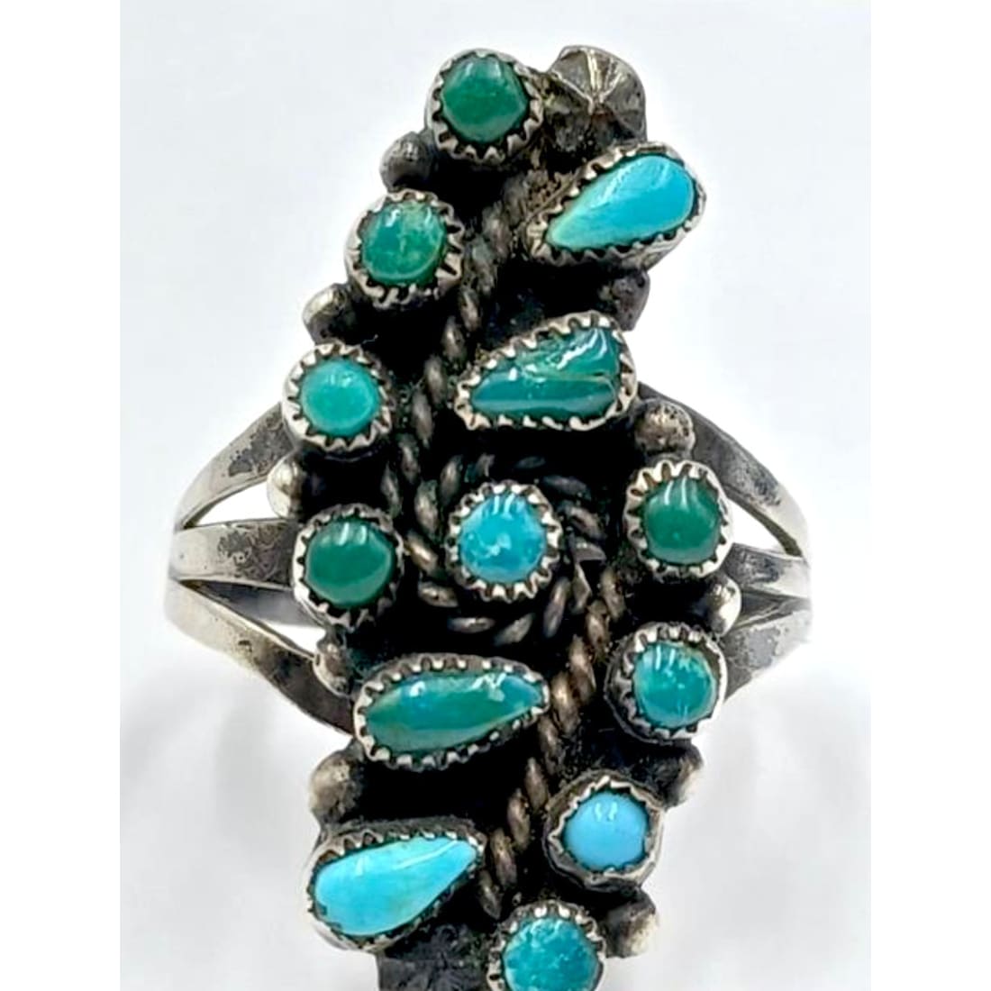 Navajo jewelry, Zuni Jewelry, Old Pawn Navajo, Old Pawn Zuni, Navajo Turquoise Rings, Navajo turquoise jewelry, Zuni turquoise jewelry, American Indian Jewelry, Navajo Bracelets, Zuni Bracelets, Navajo Rings, Zuni Rings, Old Pawn jewelry, Navajo Necklaces, Zuni Necklace