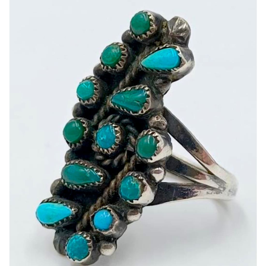Navajo jewelry, Zuni Jewelry, Old Pawn Navajo, Old Pawn Zuni, Navajo Turquoise Rings, Navajo turquoise jewelry, Zuni turquoise jewelry, American Indian Jewelry, Navajo Bracelets, Zuni Bracelets, Navajo Rings, Zuni Rings, Old Pawn jewelry, Navajo Necklaces, Zuni Necklace