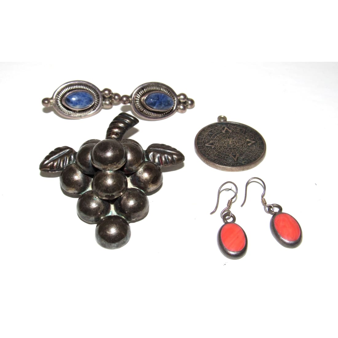 Navajo jewelry, Zuni Jewelry, Old Pawn Navajo, Old Pawn Zuni, Navajo Turquoise Rings, Navajo turquoise jewelry, Zuni turquoise jewelry, American Indian Jewelry, Navajo Bracelets, Zuni Bracelets, Navajo Rings, Zuni Rings, Old Pawn jewelry, Navajo Necklaces, Zuni Necklace