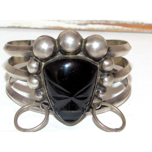 Navajo jewelry, Zuni Jewelry, Old Pawn Navajo, Old Pawn Zuni, Navajo Turquoise Rings, Navajo turquoise jewelry, Zuni turquoise jewelry, American Indian Jewelry, Navajo Bracelets, Zuni Bracelets, Navajo Rings, Zuni Rings, Old Pawn jewelry, Navajo Necklaces, Zuni Necklace