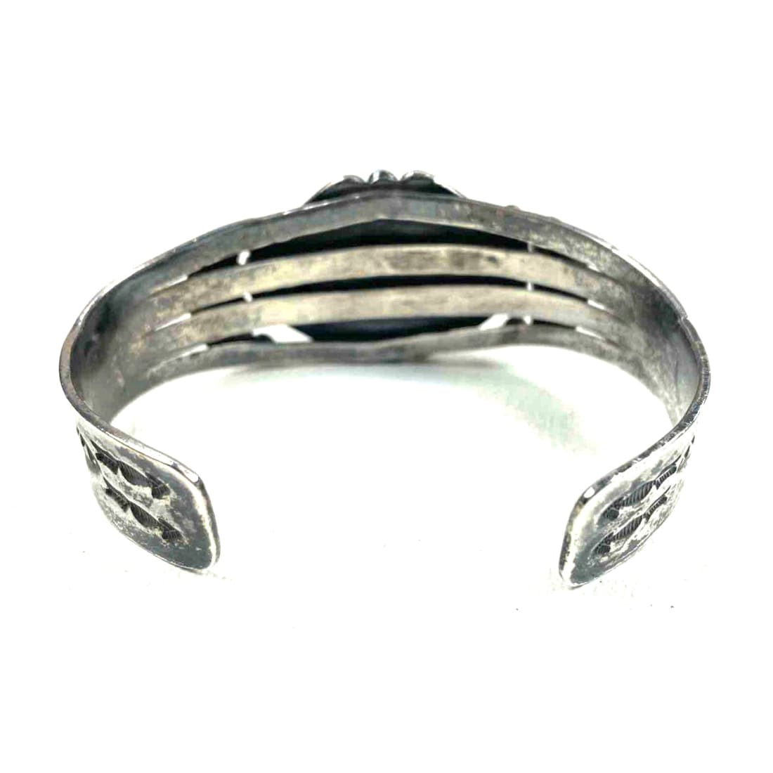 Navajo jewelry, Zuni Jewelry, Old Pawn Navajo, Old Pawn Zuni, Navajo Turquoise Rings, Navajo turquoise jewelry, Zuni turquoise jewelry, American Indian Jewelry, Navajo Bracelets, Zuni Bracelets, Navajo Rings, Zuni Rings, Old Pawn jewelry, Navajo Necklaces, Zuni Necklace