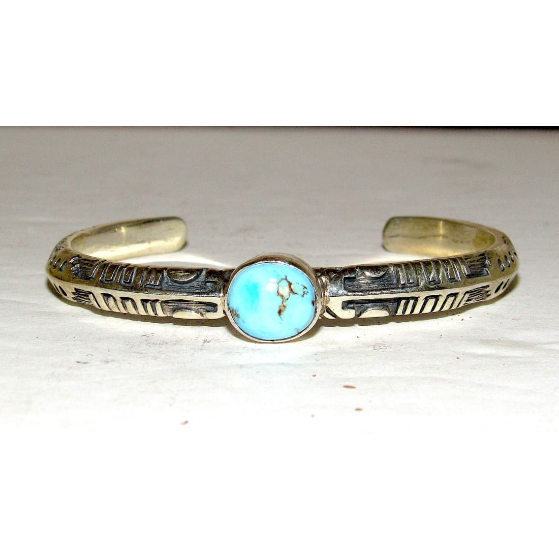Navajo jewelry, Zuni Jewelry, Old Pawn Navajo, Old Pawn Zuni, Navajo Turquoise Rings, Navajo turquoise jewelry, Zuni turquoise jewelry, American Indian Jewelry, Navajo Bracelets, Zuni Bracelets, Navajo Rings, Zuni Rings, Old Pawn jewelry, Navajo Necklaces, Zuni Necklace