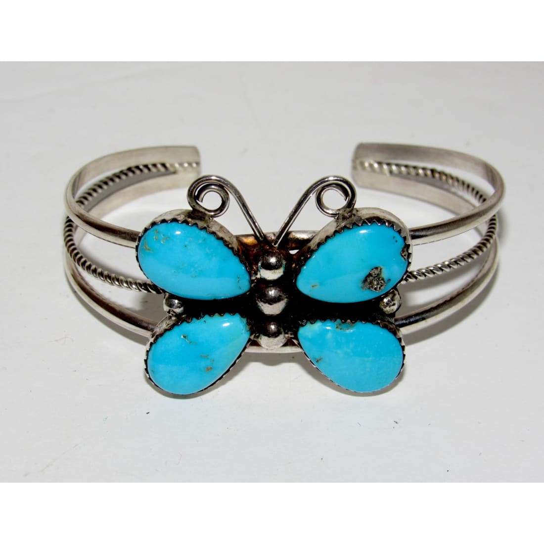 Navajo jewelry, Zuni Jewelry, Old Pawn Navajo, Old Pawn Zuni, Navajo Turquoise Rings, Navajo turquoise jewelry, Zuni turquoise jewelry, American Indian Jewelry, Navajo Bracelets, Zuni Bracelets, Navajo Rings, Zuni Rings, Old Pawn jewelry, Navajo Necklaces, Zuni Necklace